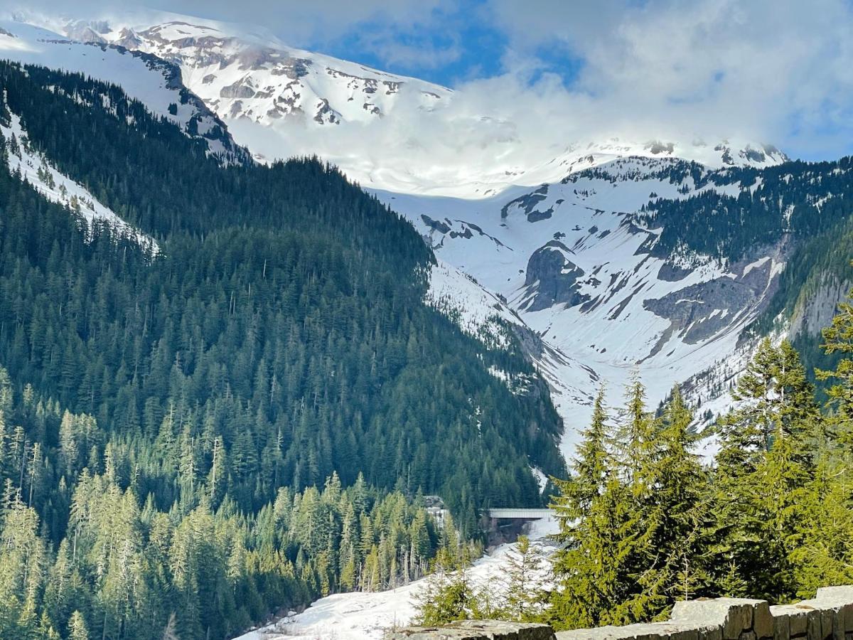 Mt Rainier Little Red Cabin แอชฟอร์ด ภายนอก รูปภาพ